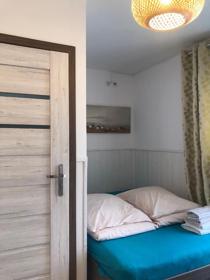 Pokoje Goscinne U Znajomej Ujście-Darłowskie Exterior foto
