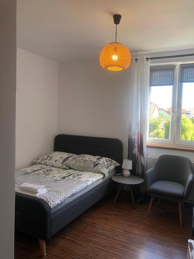 Pokoje Goscinne U Znajomej Ujście-Darłowskie Exterior foto