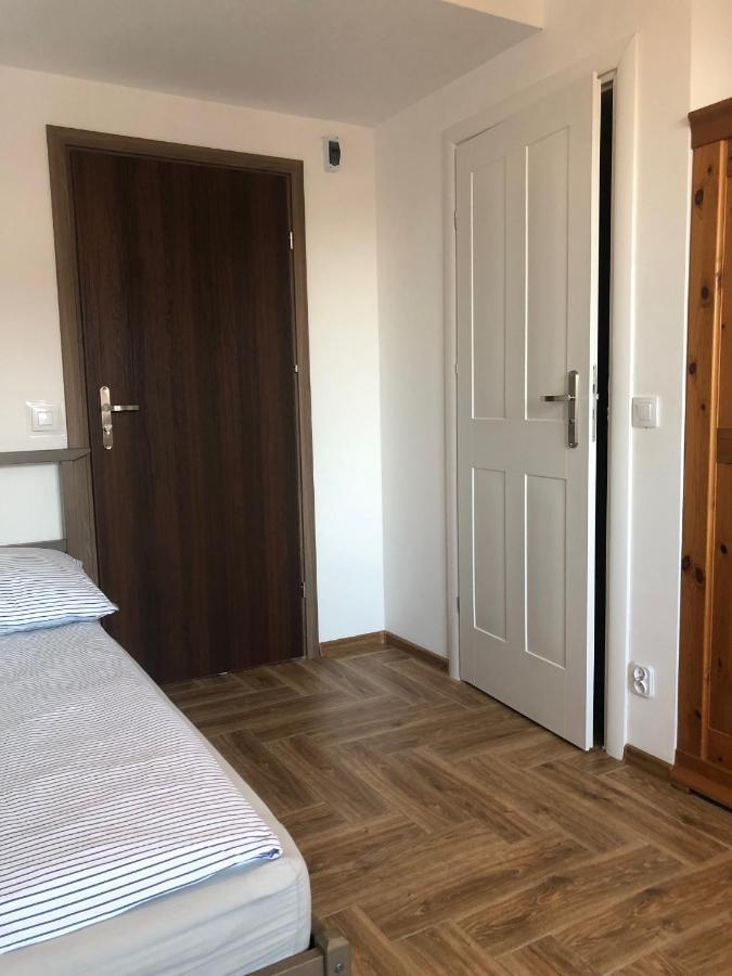 Pokoje Goscinne U Znajomej Ujście-Darłowskie Exterior foto